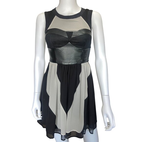 H&M Conscious Collection Fit & Flare Dress Size 4 Black & Gray Sleeveless - Picture 1 of 5